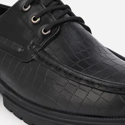 Styli Men Textured Oxford Shoes With Lace-Up Closure image 2