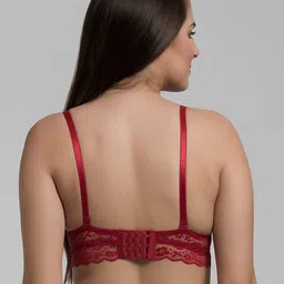 MAKCLAN Underwired Lightly Padded Medium Coverage All Day Comfort Dry-Fit Plunge Bra image 5