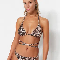 Trendyol Animal Printed Lightly Padded Bra & Low-Rise Bikini-image-50