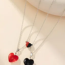 rappersshop Holding Heart Magnet Pendant Couple Necklace Pendant set Silver Beads Stainless Steel, Brass, Alloy Pendant Set-picture-12