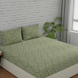 Huesland Comfort Green & White Printed 144 TC Cotton King Bedsheet & 2 Pillow Covers-image-59