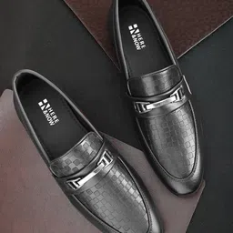 HERE&NOW Men Textured Formal Slip-On Loafers-picture-35