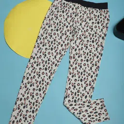 NEUDIS Girls Geometric Printed Relaxed Cotton Trousers-picture-32