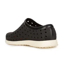 Bata Men Round Toe Slip-On Sneakers image 5