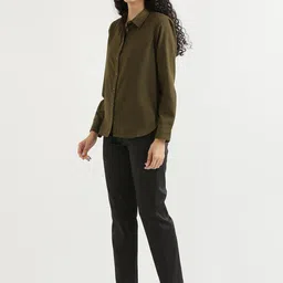 SAADAA Women Relaxed Straight Leg Straight Fit Trousers image 2