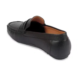 FAUSTO Men Textured Lightweight Loafers image 3