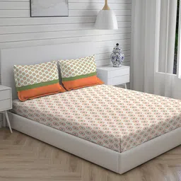 Layers White & Orange Geometric Cotton Queen Bedsheet With 2 Pillow Covers image 3