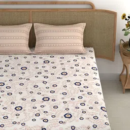 Srijee Decors Cream Coloured Floral Printed 210 TC King Bedsheet With 2 Pillow Covers image 2