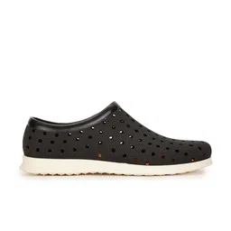 Bata Men Round Toe Slip-On Sneakers image 3