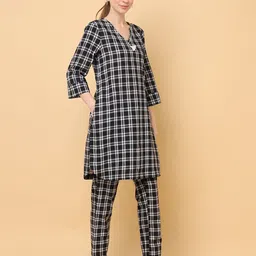 aayusika V-Neck Checked Regular Pure Cotton Pathani Kurta with Trousers image 3