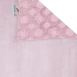 FABINALIV Pink Geometric 300 TC Woollen Embossed King Size Bedsheet & 2 Pillow Covers image 3