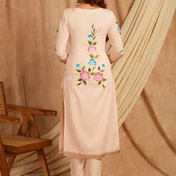 Rangeelo Women Floral Printed Regular Pure Cotton Kurta with Trousers & With Dupatta image 4