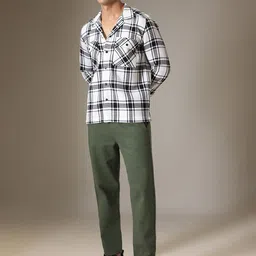 Banana Club Men Relaxed Mid-Rise Regular Fit Trousers image 4