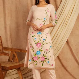 Rangeelo Women Floral Printed Regular Pure Cotton Kurta with Trousers & With Dupatta image 5
