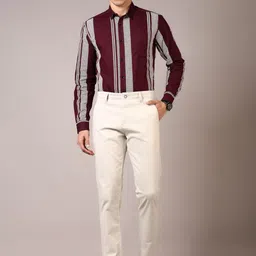 V-Mart Men Regular Fit Mid-Rise Chinos Trouser image 2