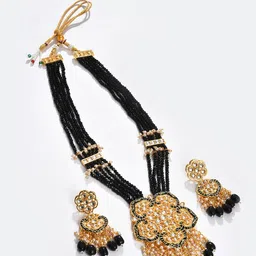 SOHI Gold-Plated Black & White Kundan Studded & beaded Jewellery Set image 2
