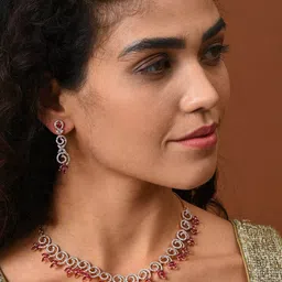 SOHI Gold-Plated Stone-Studded Necklace & Earrings Set image 4