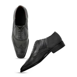 Saint G Men Grey Solid Leather Formal Brogues image 2