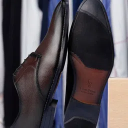 LOUIS STITCH Men Textured Formal Derby Shoes-picture-33