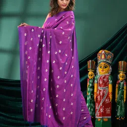 Angoshobha Floral Embroidered Saree image 3
