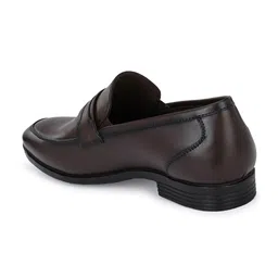 INVICTUS Men Brown Textured Slip-On Formal Shoes image 2