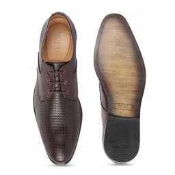 FAUSTO Men Brown Textured Formal Derby Shoes image 5
