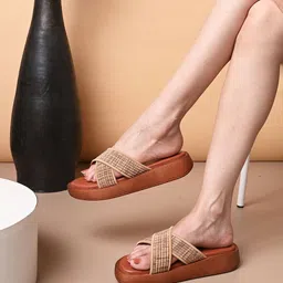 Styli Women Chunky Flat Wedges image 5