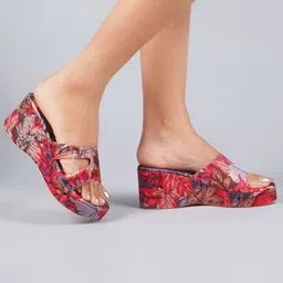 JM Looks Printed Flatform Pumps with Buckles image 3