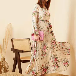 Berrylush Floral Print Bell Sleeve Crepe A-Line Maxi Dress image 5