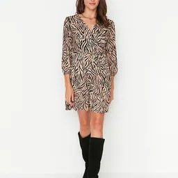 Trendyol Animal Printed Wrap Dress-picture-9