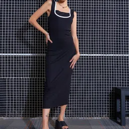 SASSAFRAS Black Square Neck Sheath Midi Dress-picture-23