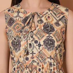 Claura Floral Print A-Line Midi Dress image 3