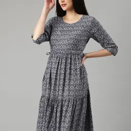 SHOWOFF Geometric Printed Roll Up Sleeves Fit And Flare Dress image 4