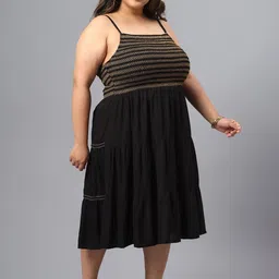 SAAKAA Plus Size Striped Shoulder Straps Gathered Fit & Flare Midi Dress image 3