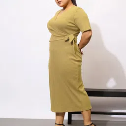 SASSAFRAS Curve Plus Size V-Neck Tie-Ups Detail Wrap Midi Dress image 2