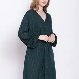 Oxolloxo Green & Gold-Toned Striped Crepe Twisted A-Line Dress image 4