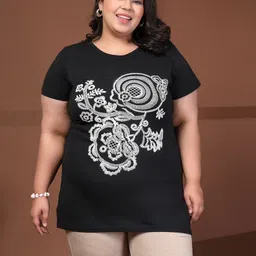 pluss Women Printed Round Neck Pure Cotton Black T-Shirt-picture-11
