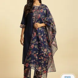 W Floral Embroidered Sequinned Straight Kurta With Trousers & Dupatta image 3