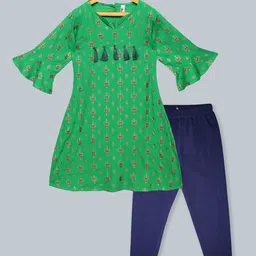KiddoPanti Girls Green Printed Kurta with Trousers-image-0