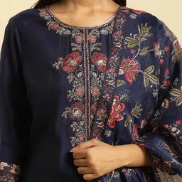 W Floral Embroidered Sequinned Straight Kurta With Trousers & Dupatta image 2