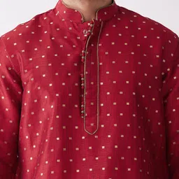 VASTRAMAY Geometric Woven Design Zari Mandarin Collar Kurta with Dhoti Pants image 2