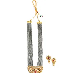 SOHI Blue Pearl Beaded Gold Plated Necklace Set image 2