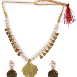SOHI White & Gold-Plated Antique Pearl Beaded Leaf Jewellery Set image 2