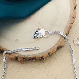 ABDESIGNS Silver-Plated Stone Studded and Beaded Anklet image 3