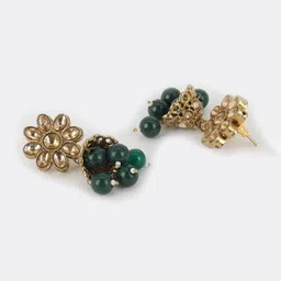 Jazz and Sizzle Gold-Plated Green Kundan & Bead Studded Jewellery Set image 3