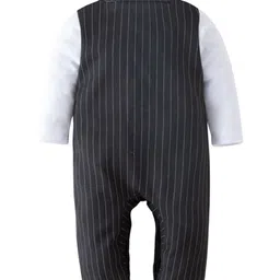 StyleCast Boys Striped Single-Breasted Five-Piece Suit image 5
