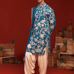 KALPRAAG Floral Embroidered Sequinned Mandarin Collar Kurta With Patiala & Dupatta image 2