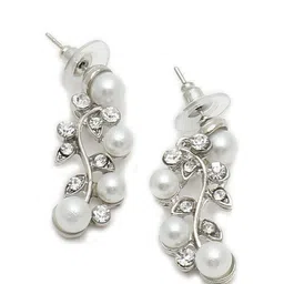 SOHI Silver-Plated White Pearls Studdded Jewellery Set image 4