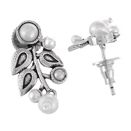 Voylla Silver-Plated Oxidised Necklace Set image 4