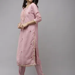 Ishin Women Pink Floral Embroidered Regular Gotta Patti Pure Silk Kurta with Trousers & With Dupatta image 5
